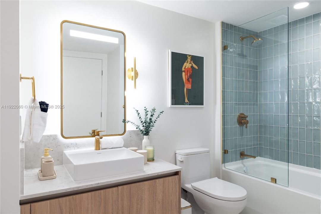 For Sale: $599,000 (1 beds, 1 baths, 588 Square Feet)