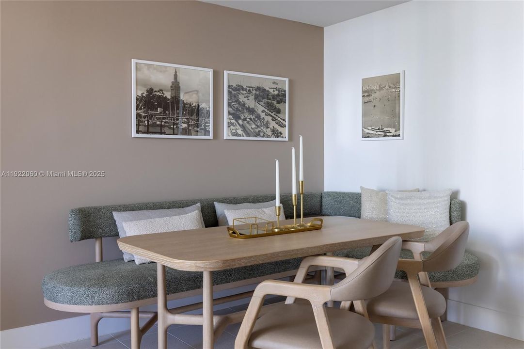 For Sale: $599,000 (1 beds, 1 baths, 588 Square Feet)