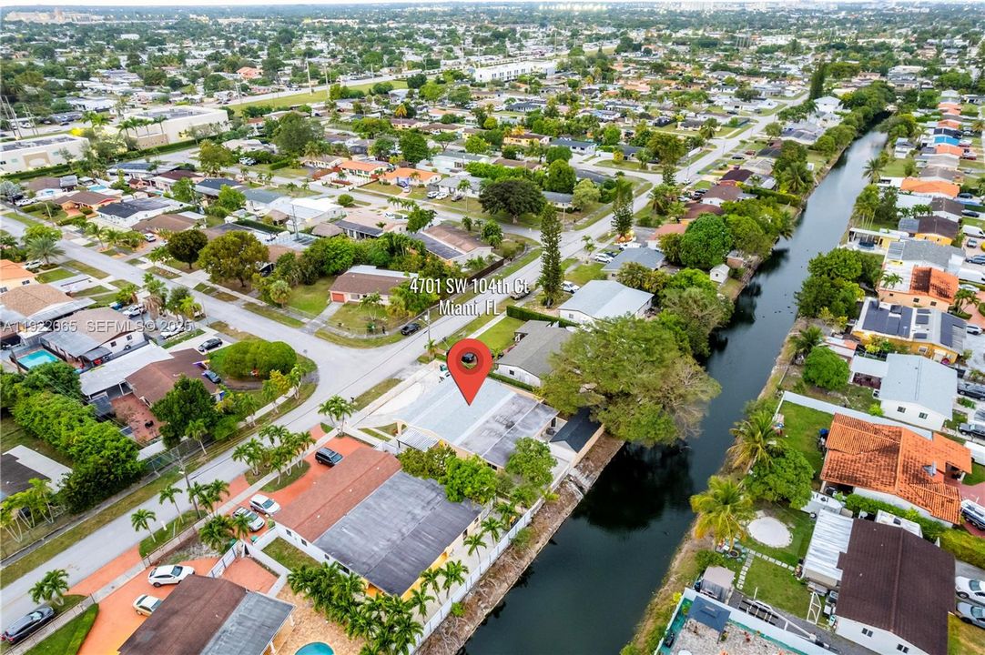 В аренду: $1,700 (1 спален, 1 ванн, 300 Квадратных фут)