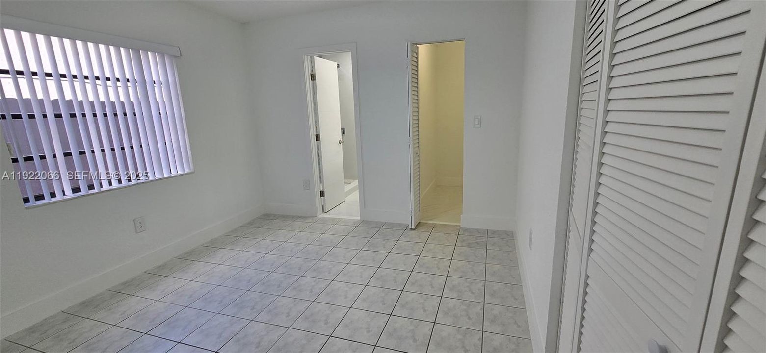 For Sale: $595,000 (3 beds, 2 baths, 1185 Square Feet)