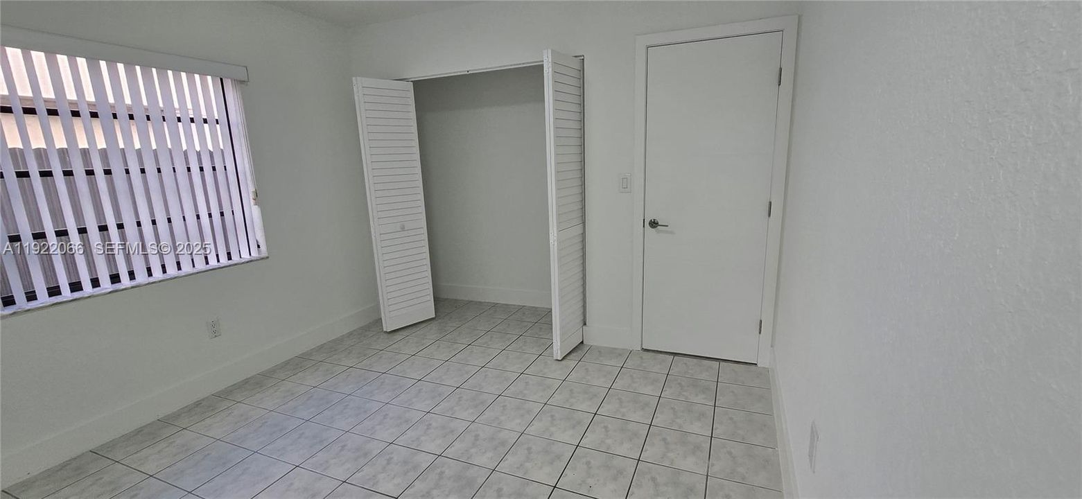 For Sale: $595,000 (3 beds, 2 baths, 1185 Square Feet)