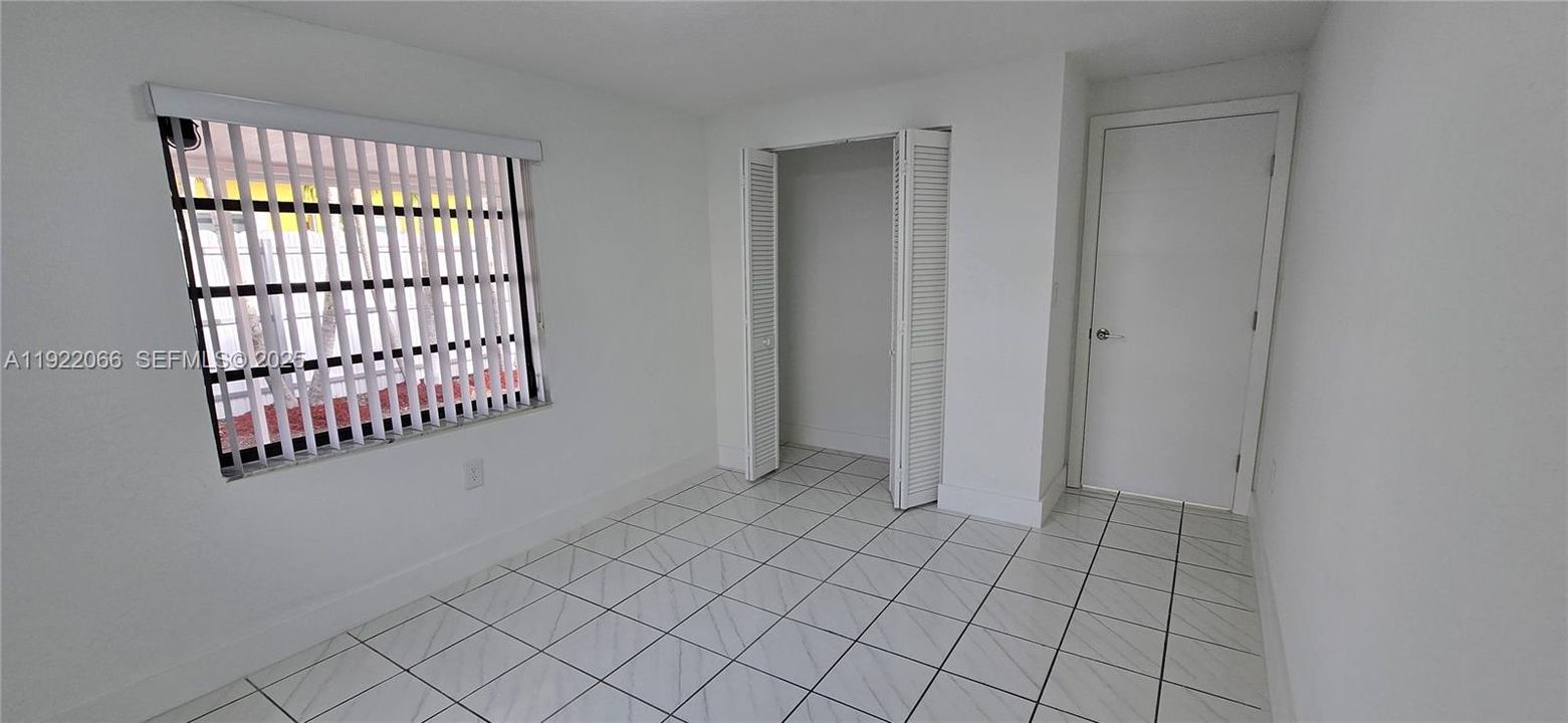 For Sale: $595,000 (3 beds, 2 baths, 1185 Square Feet)