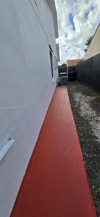 For Sale: $595,000 (3 beds, 2 baths, 1185 Square Feet)