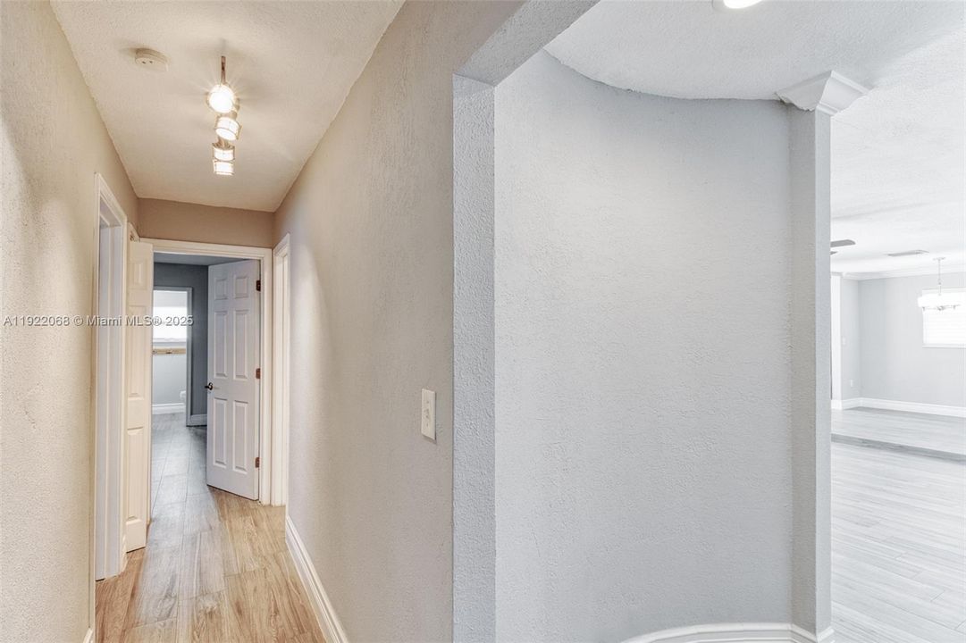 For Rent: $3,500 (3 beds, 2 baths, 1355 Square Feet)