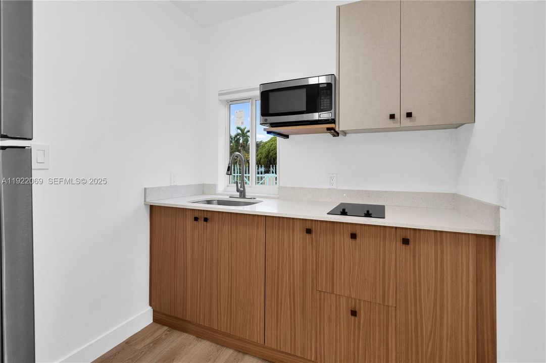 Contemporary and efficient kitchen