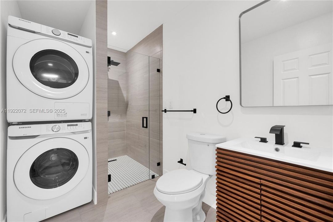 В аренду: $1,550 (0 спален, 1 ванн, 340 Квадратных фут)