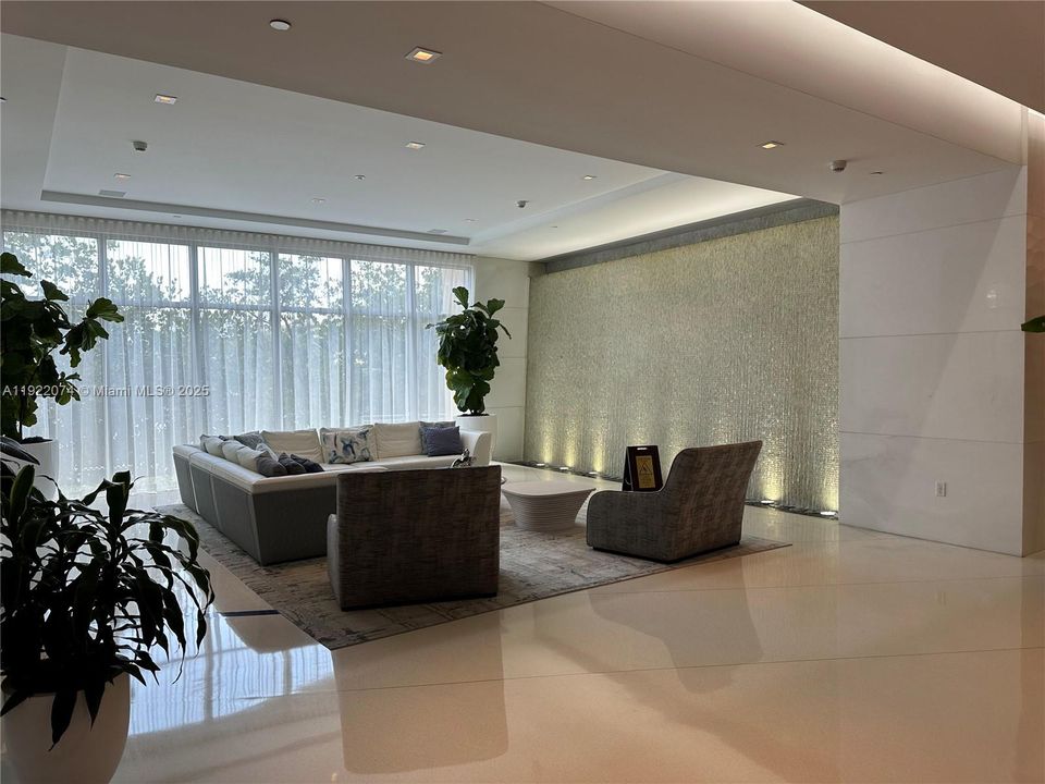 For Rent: $9,500 (3 beds, 3 baths, 1892 Square Feet)