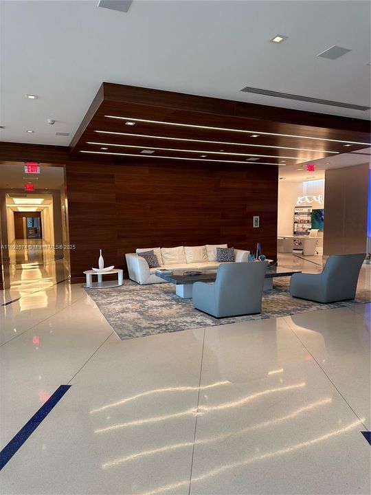 For Rent: $9,500 (3 beds, 3 baths, 1892 Square Feet)