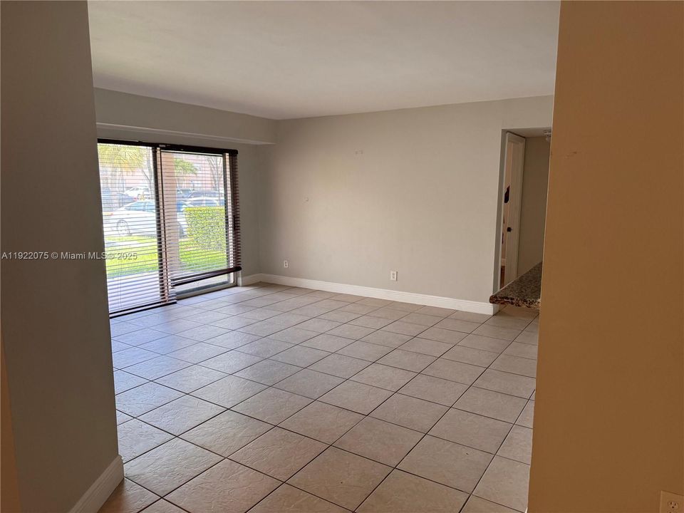 En Renta: $2,200 (2 camas, 2 baños, 1075 Pies cuadrados)