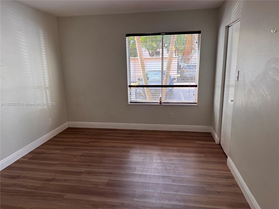 En Renta: $2,200 (2 camas, 2 baños, 1075 Pies cuadrados)