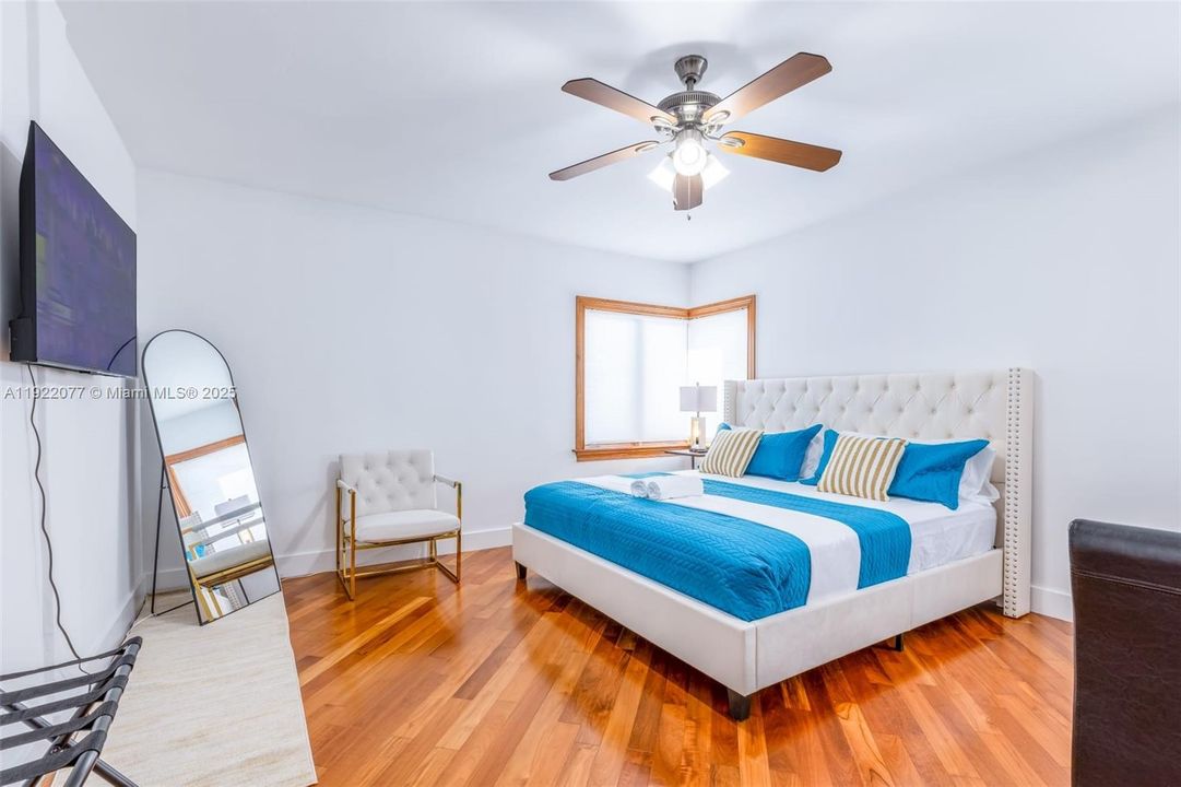 For Rent: $8,750 (4 beds, 2 baths, 3014 Square Feet)