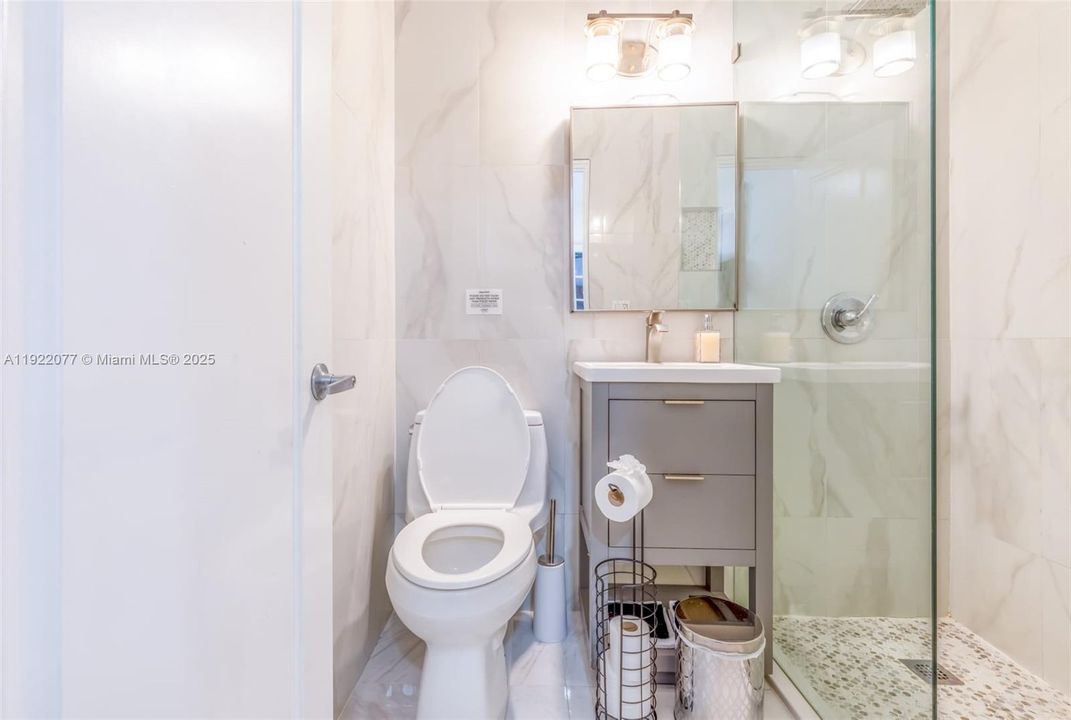 For Rent: $8,750 (4 beds, 2 baths, 3014 Square Feet)