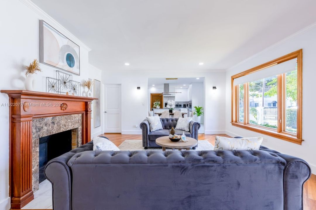 For Rent: $8,750 (4 beds, 2 baths, 3014 Square Feet)