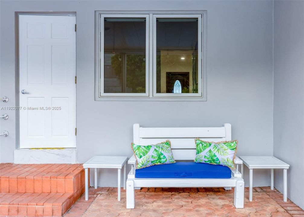 For Rent: $8,750 (4 beds, 2 baths, 3014 Square Feet)