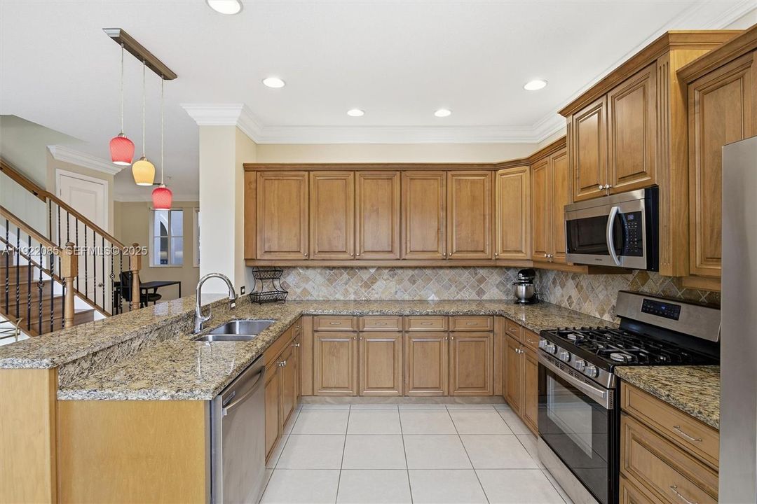 待售: $519,900 (3 贝兹, 2 浴室, 1865 平方英尺)