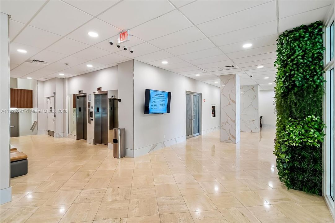 For Sale: $799,000 (3 beds, 3 baths, 1890 Square Feet)