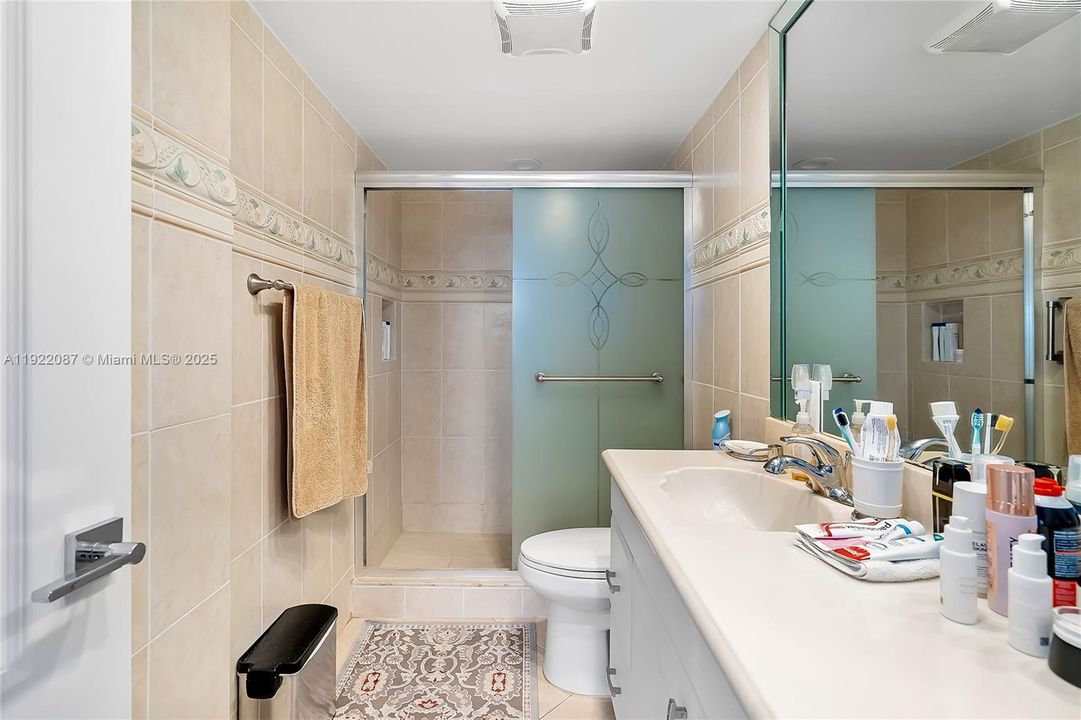 For Sale: $799,000 (3 beds, 3 baths, 1890 Square Feet)