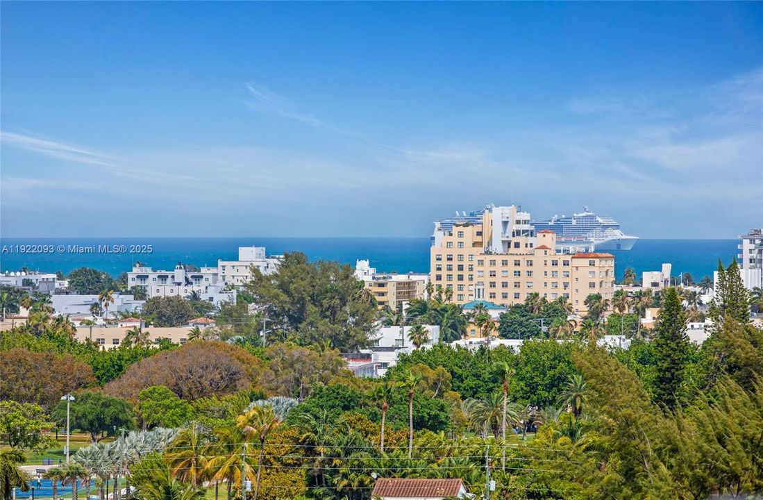 待售: $550,000 (1 贝兹, 1 浴室, 990 平方英尺)