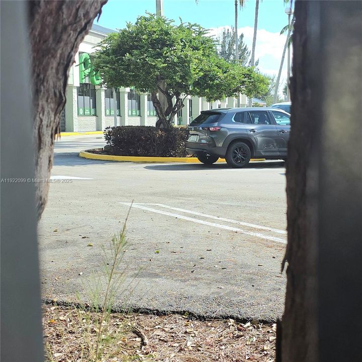 For Rent: $1,690 (1 beds, 1 baths, 575 Square Feet)