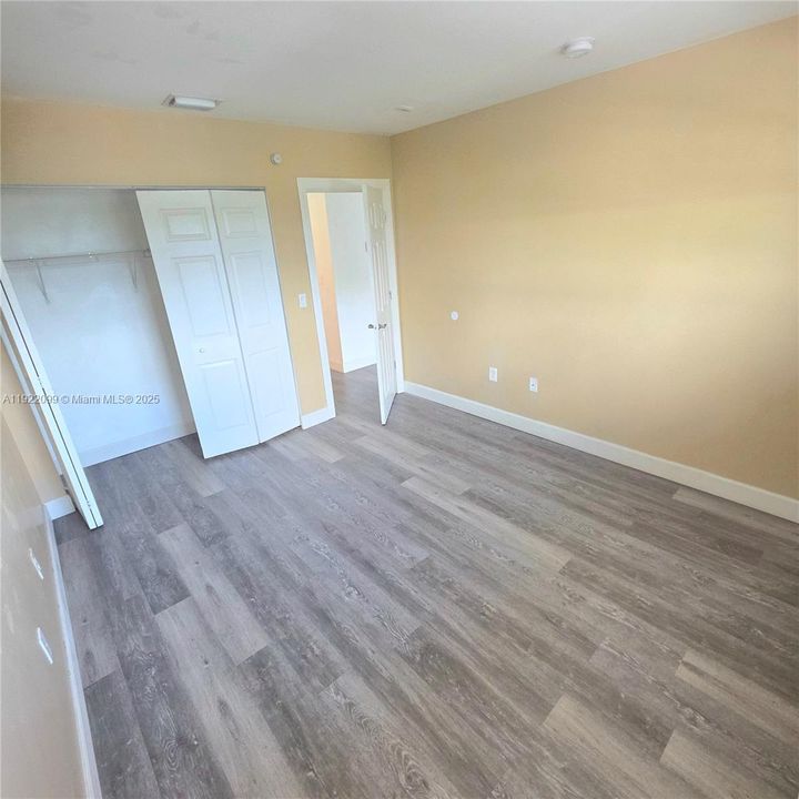 For Rent: $1,690 (1 beds, 1 baths, 575 Square Feet)