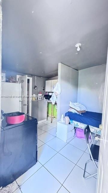 For Sale: $425,000 (3 beds, 1 baths, 1313 Square Feet)