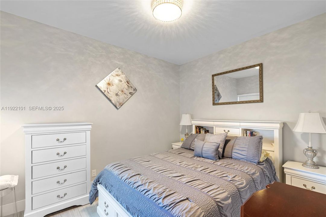 For Sale: $539,900 (3 beds, 2 baths, 1331 Square Feet)