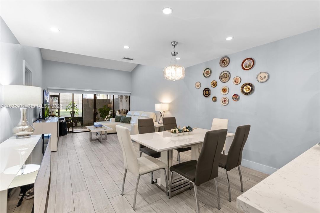 For Sale: $539,900 (3 beds, 2 baths, 1331 Square Feet)