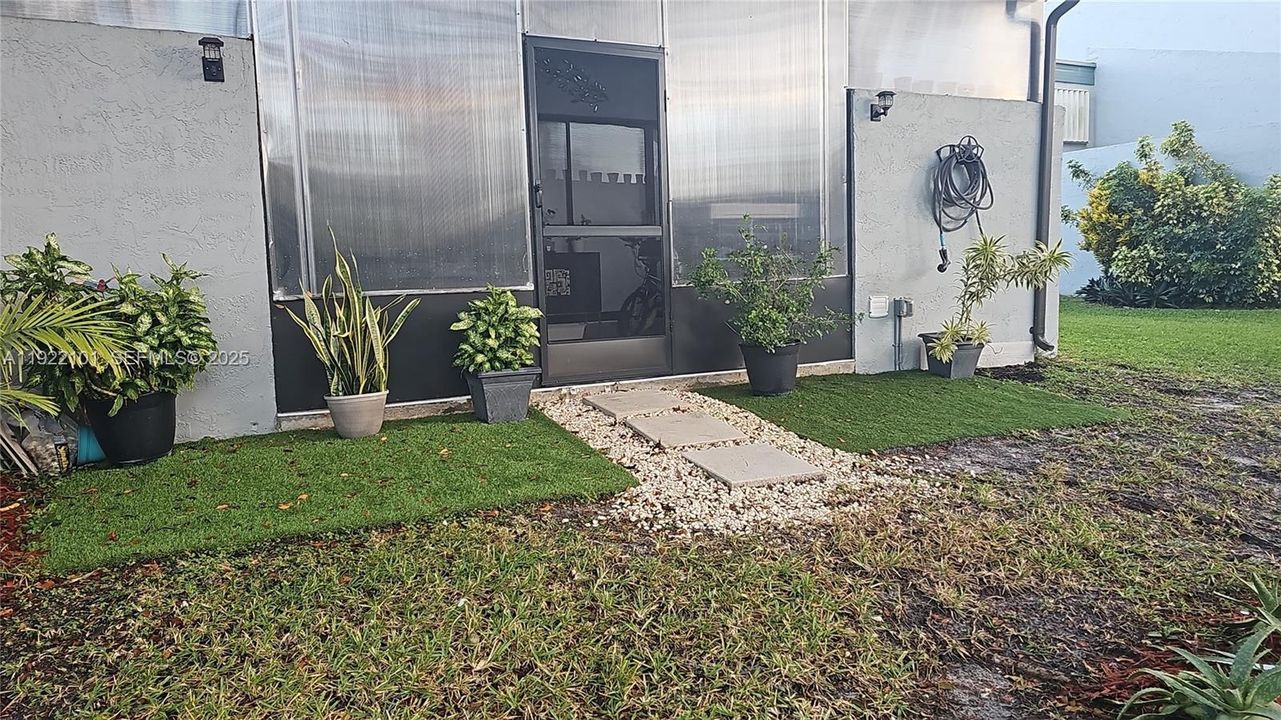 For Sale: $539,900 (3 beds, 2 baths, 1331 Square Feet)