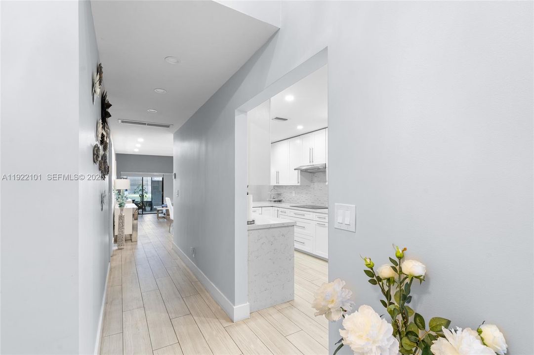 For Sale: $539,900 (3 beds, 2 baths, 1331 Square Feet)