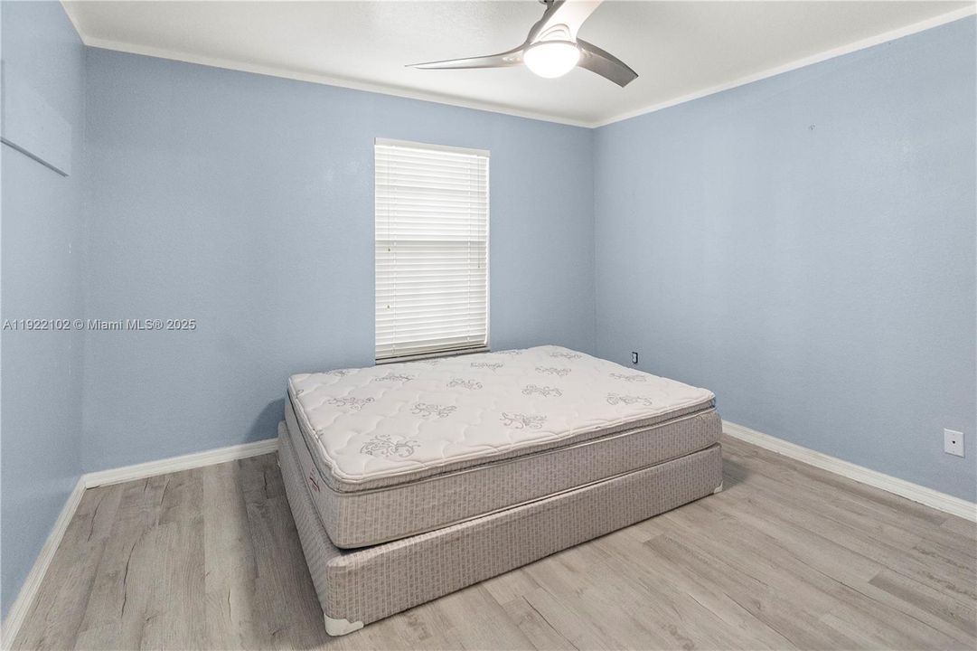 For Sale: $269,999 (2 beds, 2 baths, 1193 Square Feet)