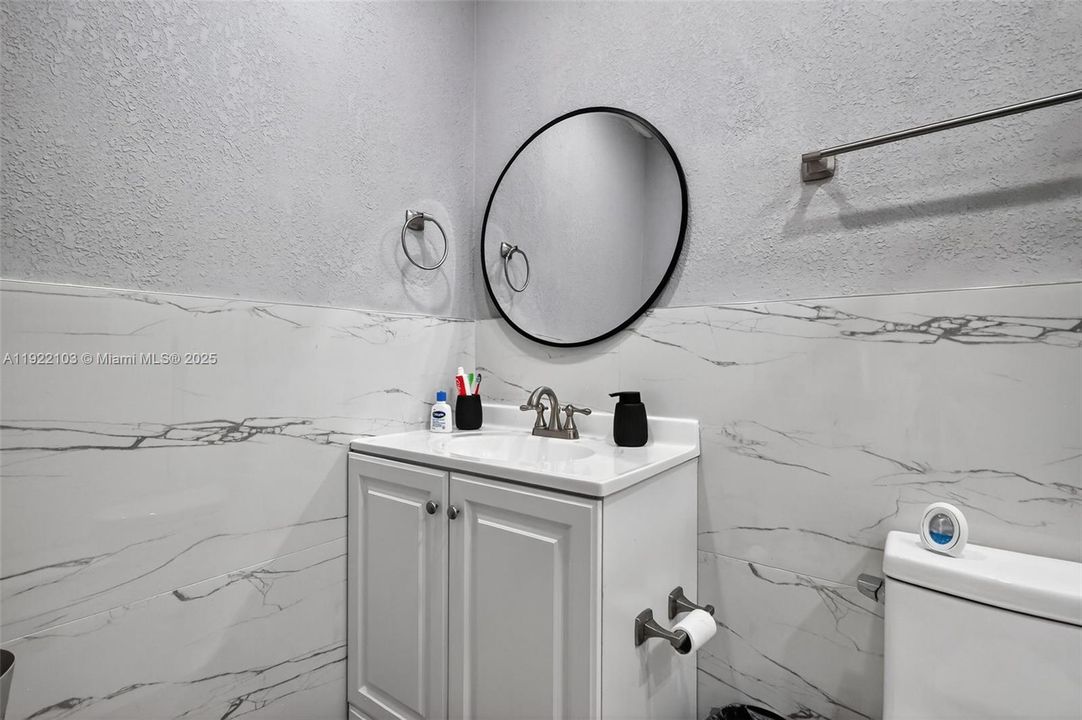 Под контрактом: $3,000 (3 спален, 2 ванн, 1891 Квадратных фут)