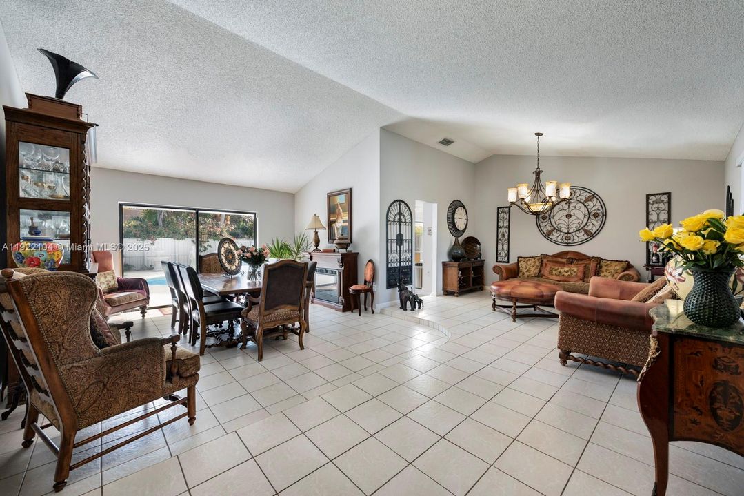 For Sale: $870,000 (4 beds, 3 baths, 2098 Square Feet)