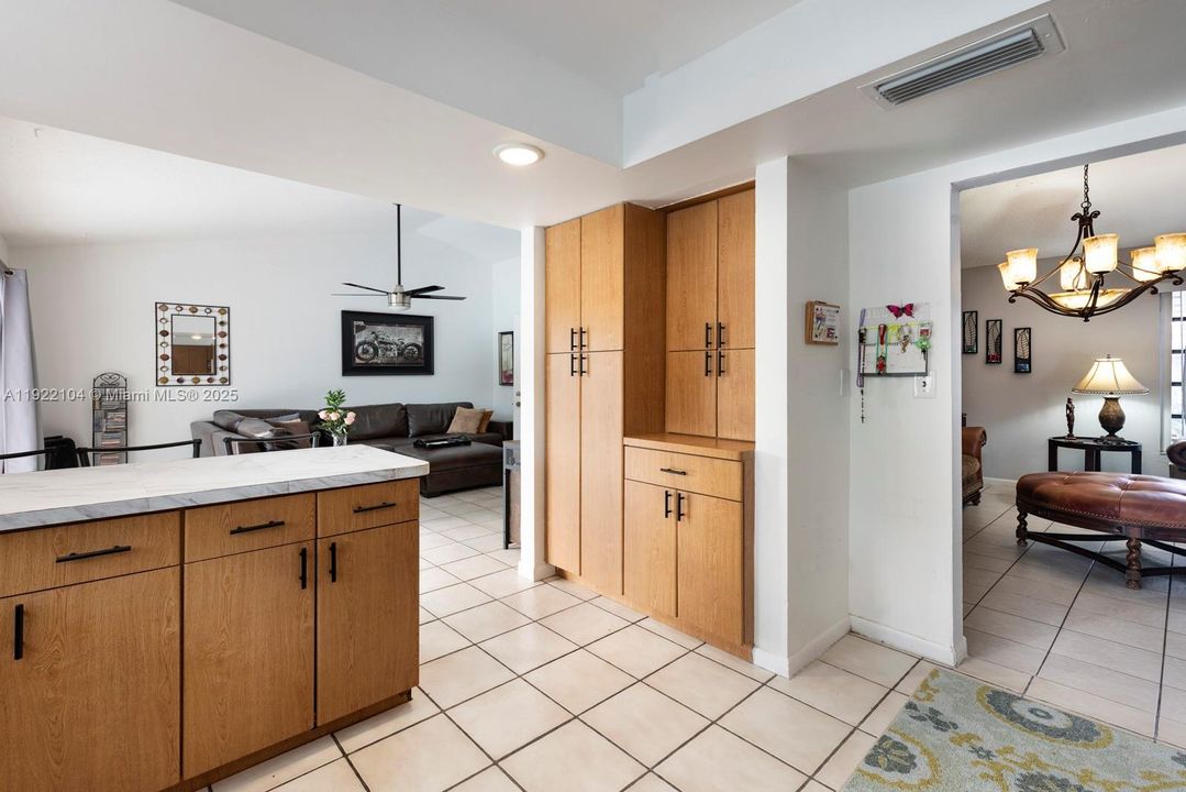 For Sale: $870,000 (4 beds, 3 baths, 2098 Square Feet)