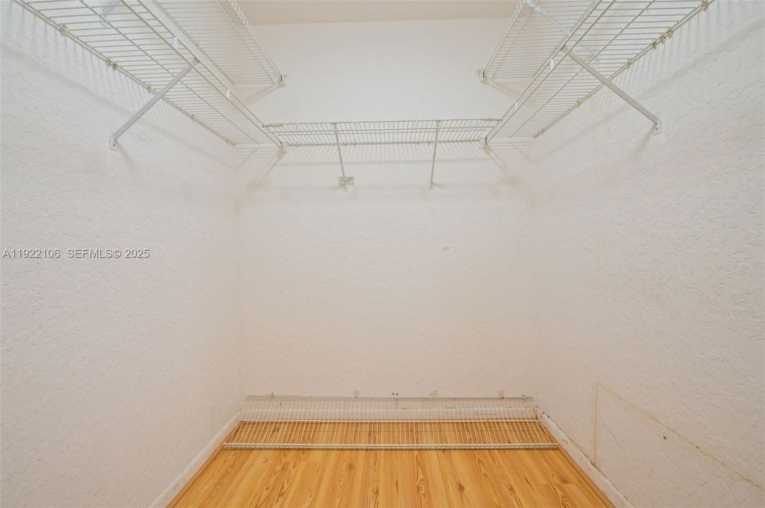 待售: $899,000 (4 贝兹, 3 浴室, 3235 平方英尺)