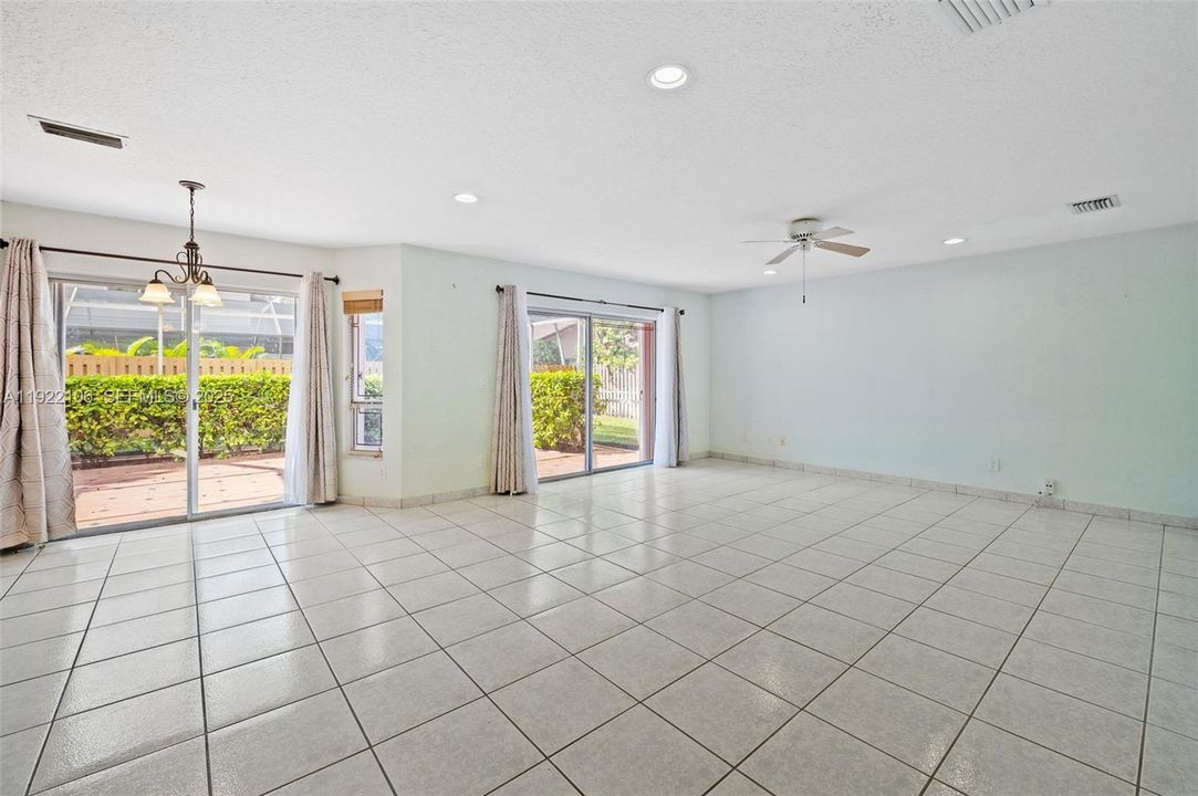 待售: $899,000 (4 贝兹, 3 浴室, 3235 平方英尺)