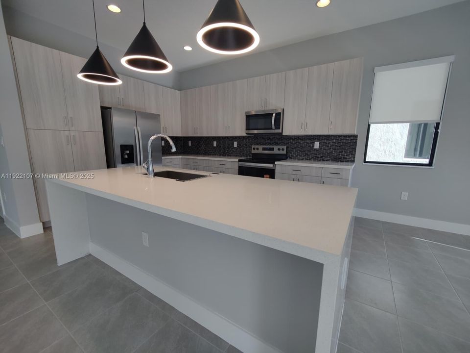 En Renta: $2,400 (3 camas, 2 baños, 0 Pies cuadrados)