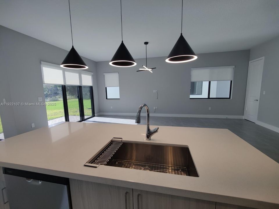 En Renta: $2,400 (3 camas, 2 baños, 0 Pies cuadrados)