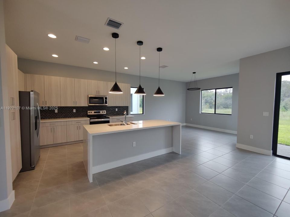 En Renta: $2,400 (3 camas, 2 baños, 0 Pies cuadrados)