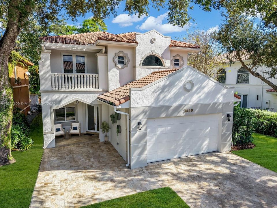 For Sale: $1,770,000 (4 beds, 4 baths, 3084 Square Feet)