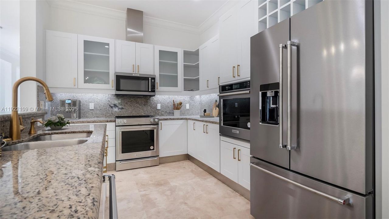 For Sale: $1,770,000 (4 beds, 4 baths, 3084 Square Feet)