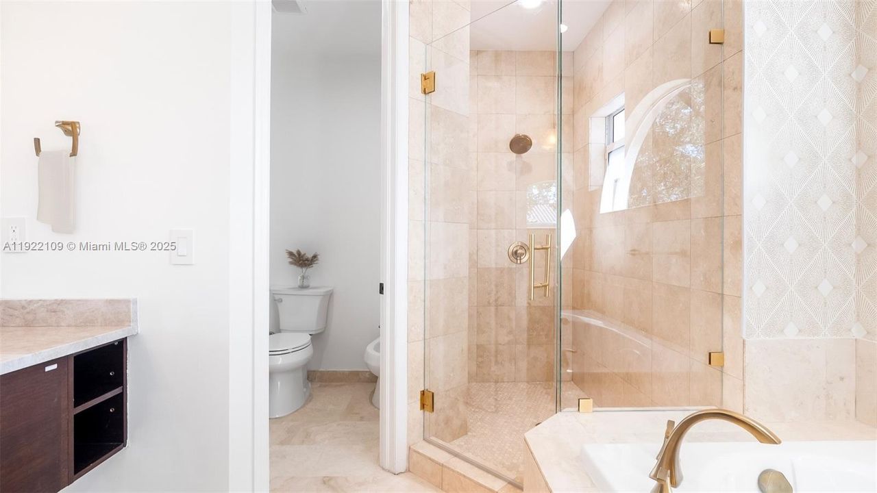 For Sale: $1,770,000 (4 beds, 4 baths, 3084 Square Feet)