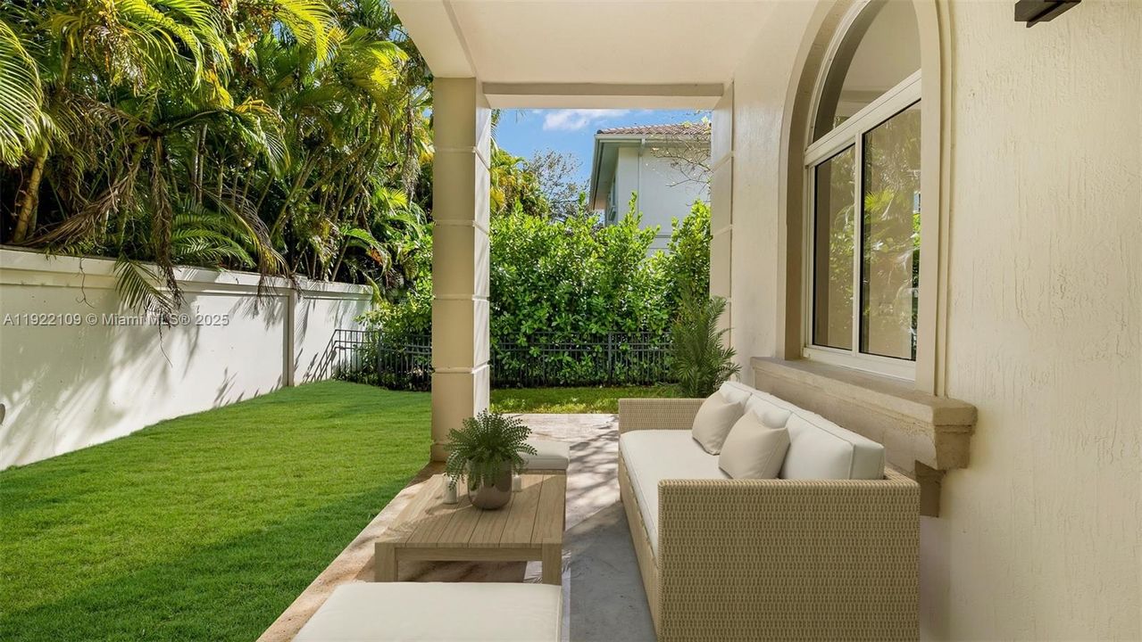 For Sale: $1,770,000 (4 beds, 4 baths, 3084 Square Feet)