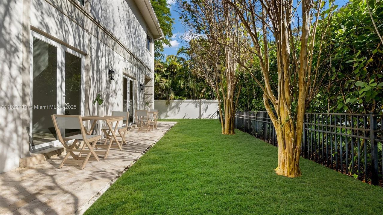 For Sale: $1,770,000 (4 beds, 4 baths, 3084 Square Feet)