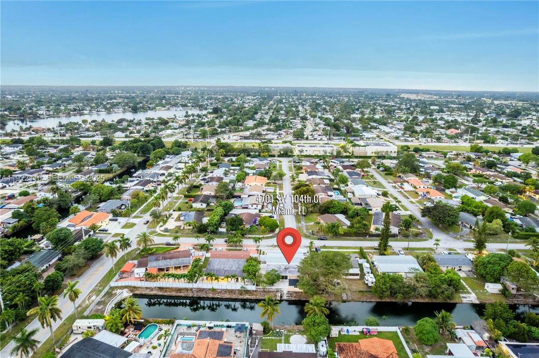 В аренду: $1,650 (0 спален, 1 ванн, 319 Квадратных фут)