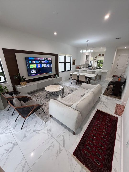 For Sale: $1,325,000 (4 beds, 3 baths, 2304 Square Feet)