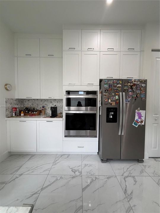 For Sale: $1,325,000 (4 beds, 3 baths, 2304 Square Feet)