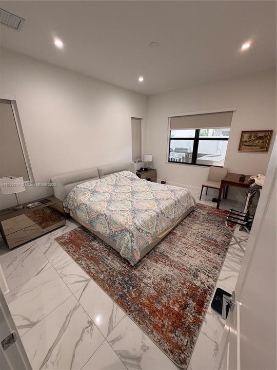 For Sale: $1,325,000 (4 beds, 3 baths, 2304 Square Feet)