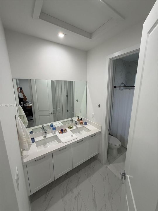 For Sale: $1,325,000 (4 beds, 3 baths, 2304 Square Feet)