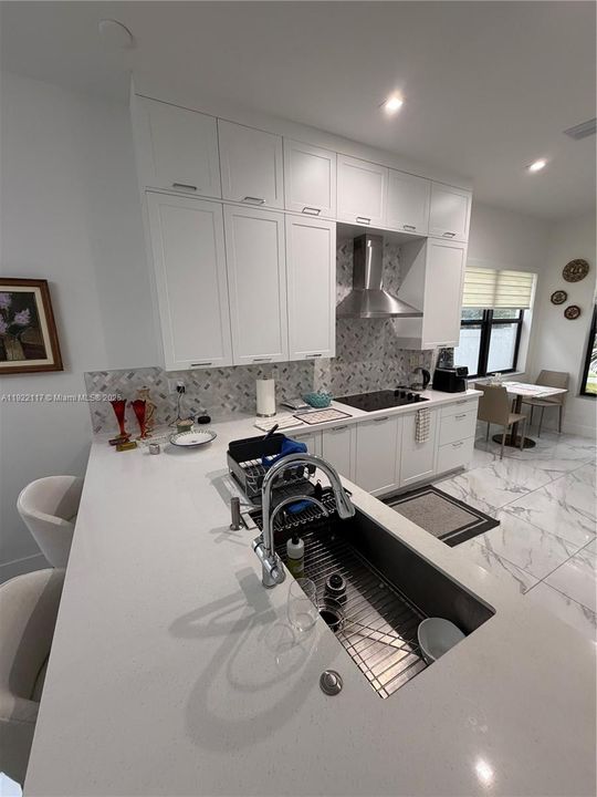 For Sale: $1,325,000 (4 beds, 3 baths, 2304 Square Feet)