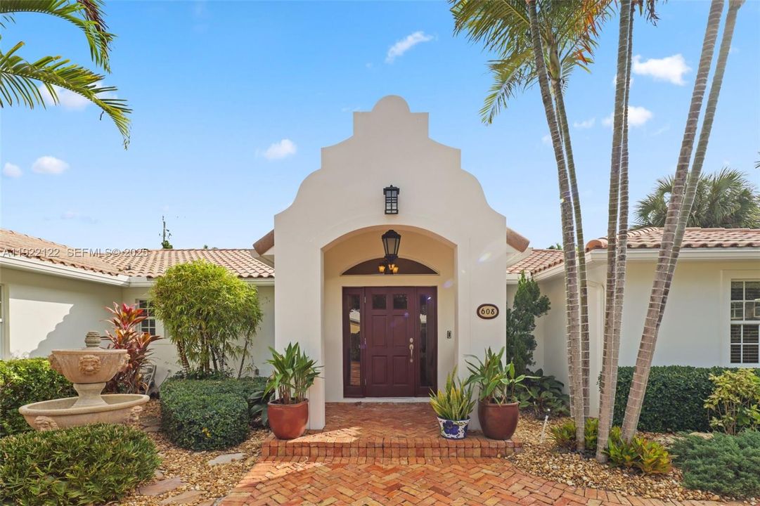 На продажу: $2,500,000 (4 спален, 3 ванн, 3073 Квадратных фут)